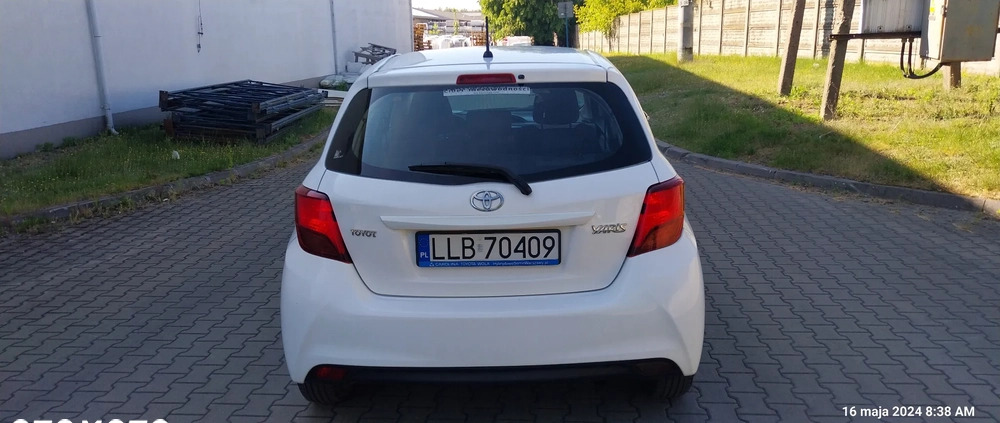 Toyota Yaris cena 32900 przebieg: 241706, rok produkcji 2015 z Lubartów małe 154